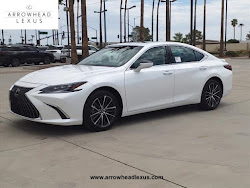 2025 Lexus ES 300h Luxury