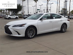 2025 Lexus ES 300h Luxury