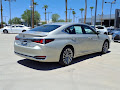 2025 Lexus ES 300h Luxury