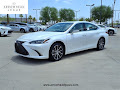 2025 Lexus ES 300h