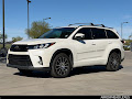 2017 Toyota Highlander SE