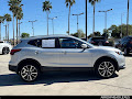 2017 Nissan Rogue Sport SL