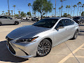2024 Lexus ES 300h Luxury